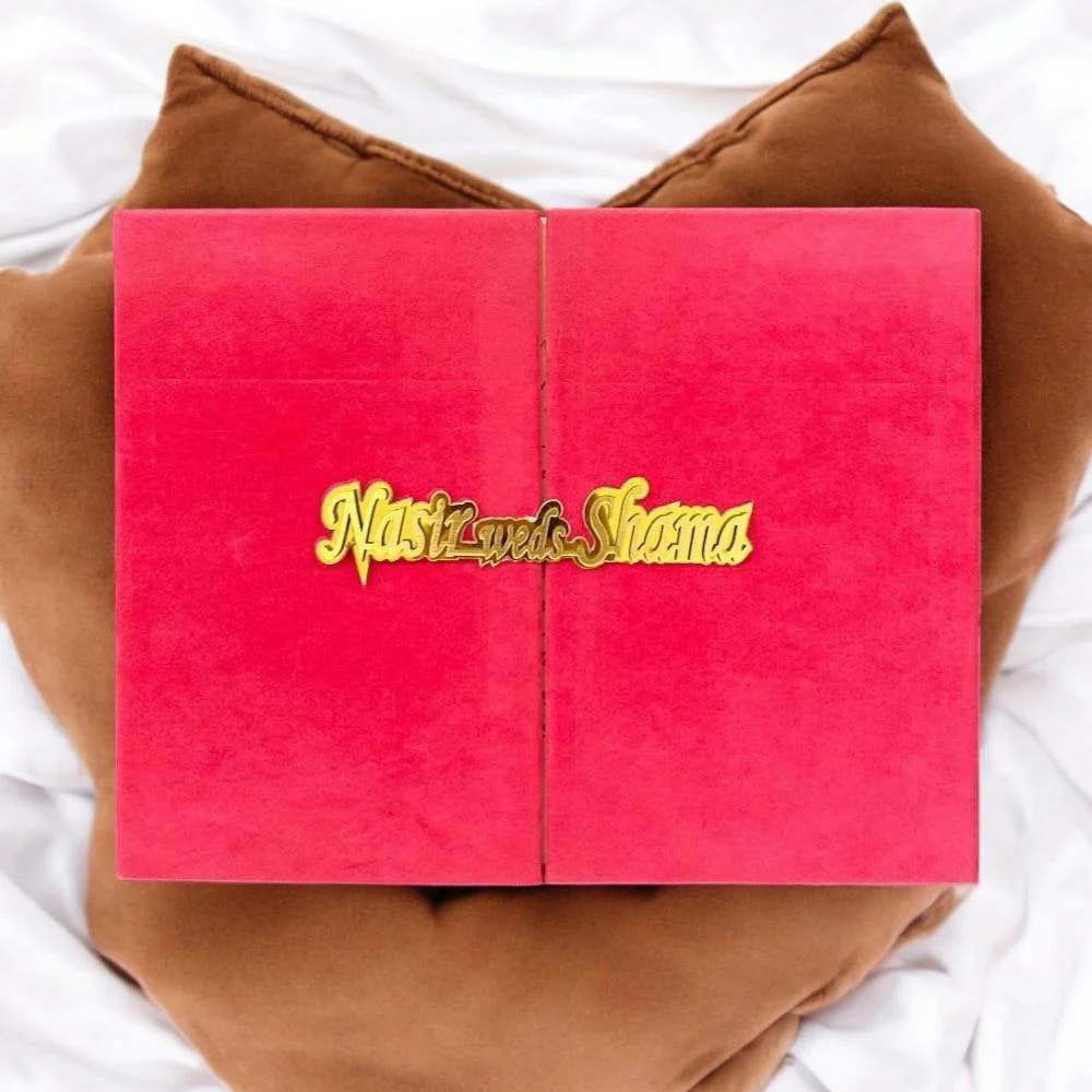 KL9008 Door Style Velvet Fabric Hardboard Padding Thick Luxury Wedding Card with 2 Card Inserts, 1 Envelope and Couple Names Laser - Image 4