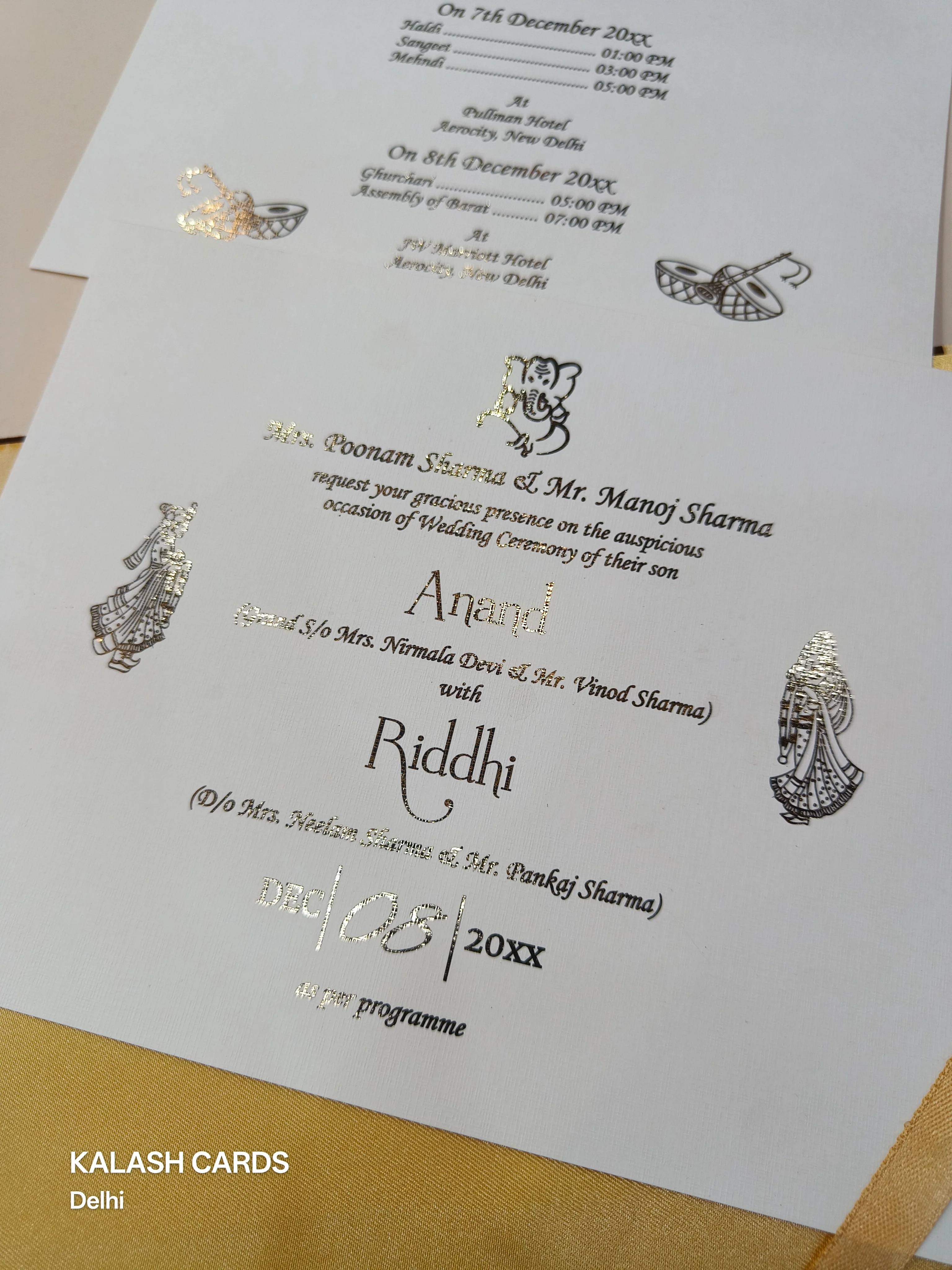 KLB1504: Luxury Chocolate Brown Velvet Gold Leaf Hardboard Suite (2-Page) - Image 3