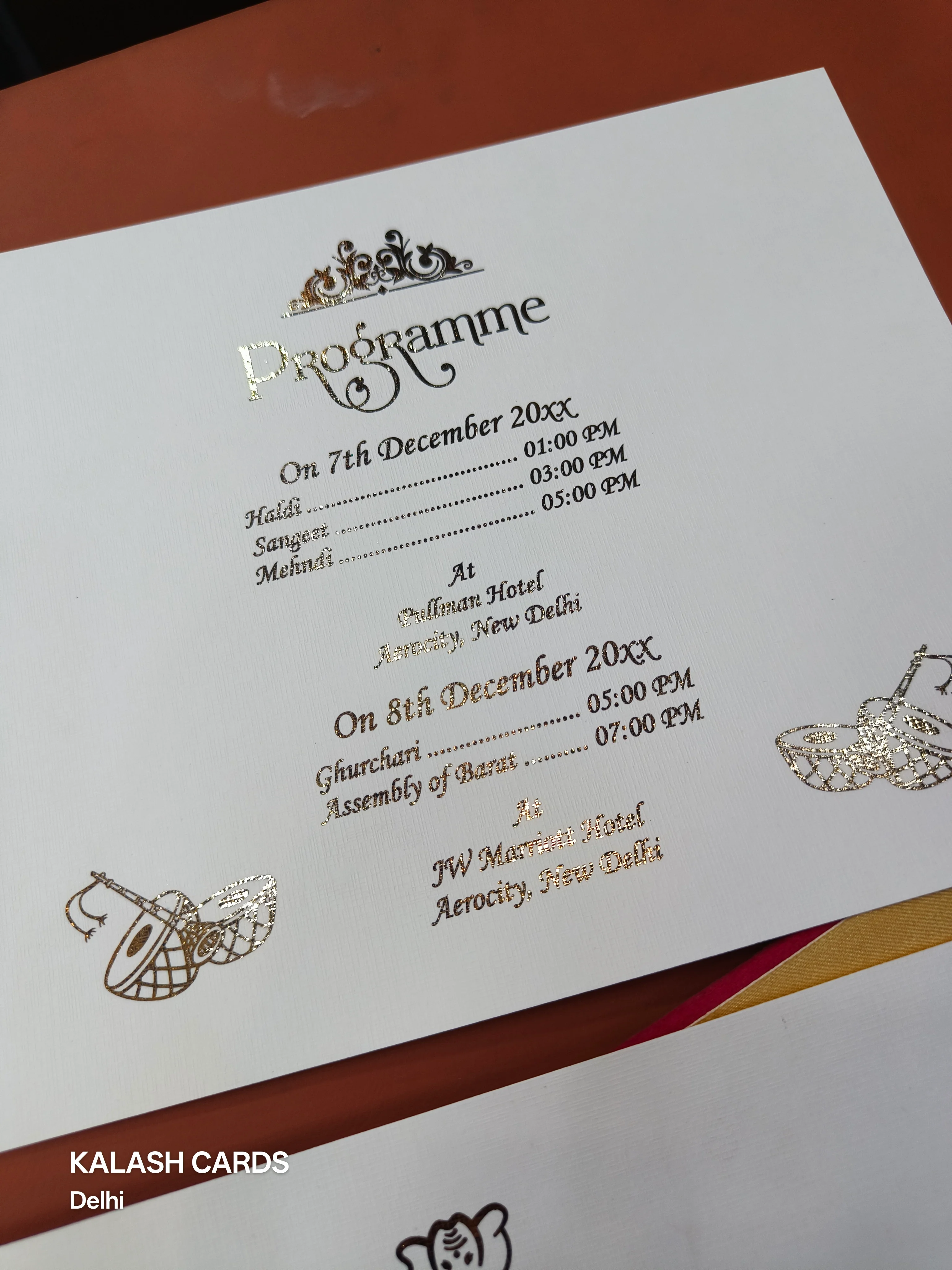 KLB1505 | Deep Fuchsia Velvet & Gold Leaf Hardboard Suite (2-Page) - Image 4